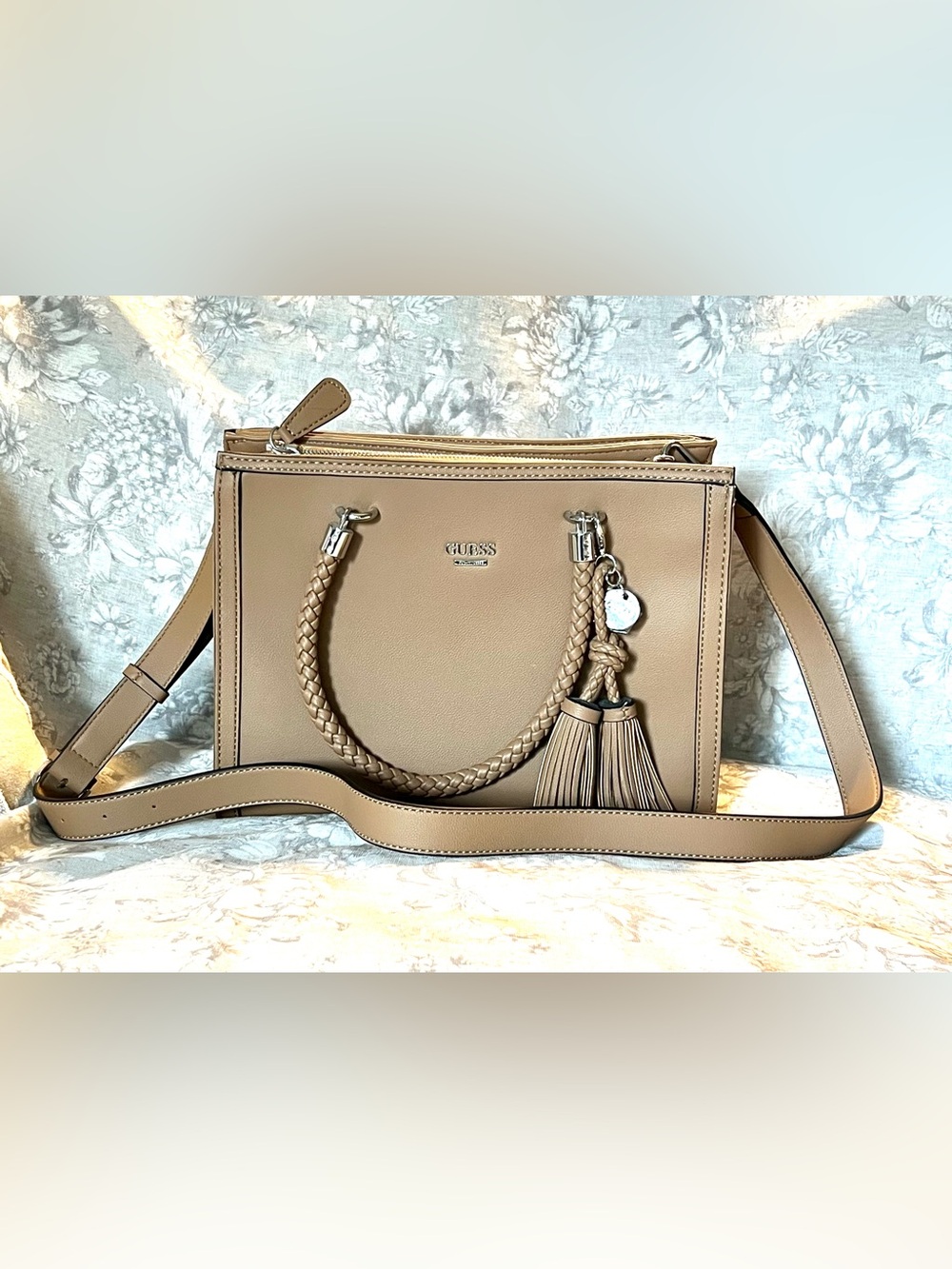✨ NWOT GUESS Havenhurst Taupe Satchel & Crossbody Bag ✨